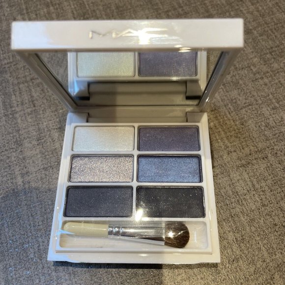 MAC Cosmetics Makeup Mac Snowglobe Cool Blues Powder Eyeshadow